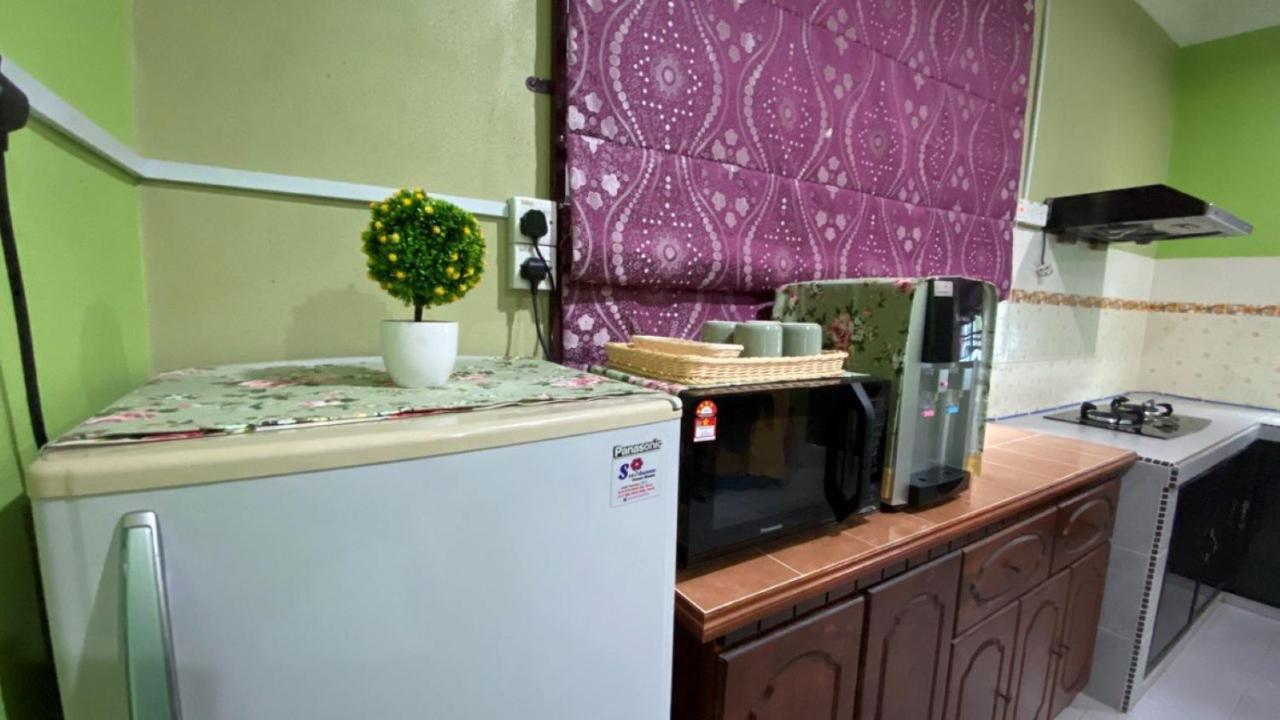 Seri Idaman Guest House Pasir Mas Екстериор снимка