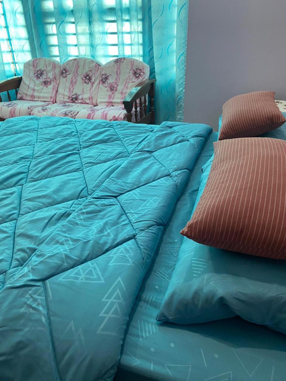 Seri Idaman Guest House Pasir Mas Екстериор снимка